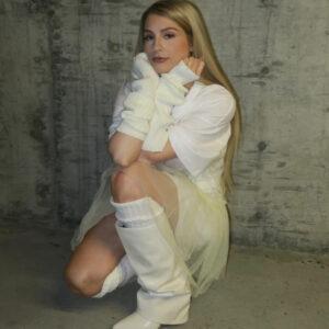 Meghan Trainor shared a photo on Instagram showing off her impressive weight loss.